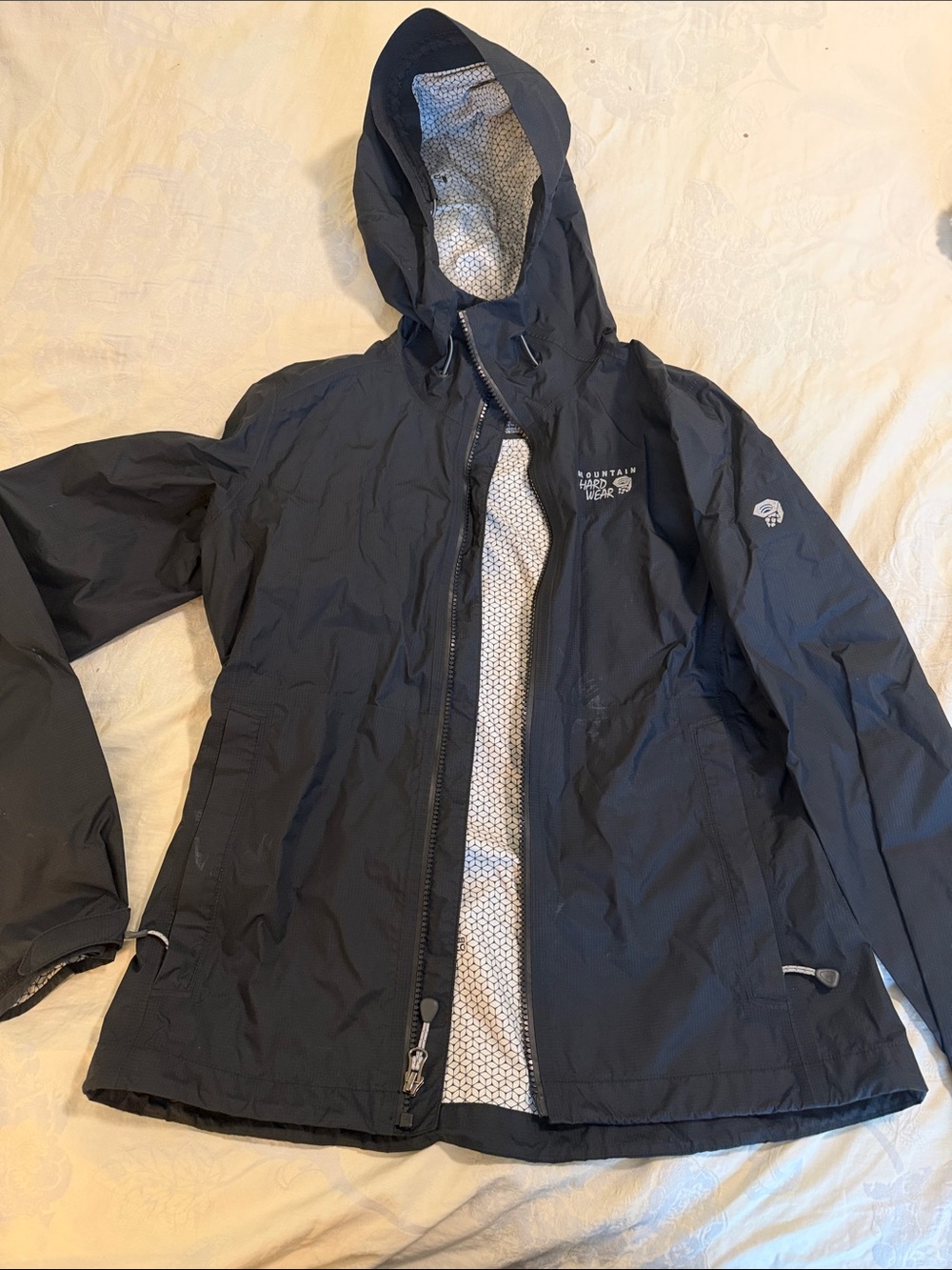 Mountain Hardwear Women's Black Hooded Shell Jacket size XS